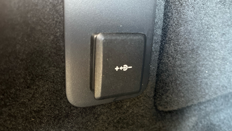 Land Rover Range Rover Evoque 2.0 D165 R-Dynamic S 5dr 2WD Diesel Hatchback